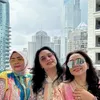 Mayangsari dan keluarga