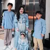 Kekompakan Eriska Rein dan Tiga Anaknya