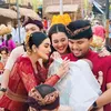 Potret keluarga Anang, Kris Dayanti, Aaliyah di pernikahan kakak Sarah Menzel