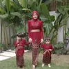 Potret keluarga Anang, Kris Dayanti, Aaliyah di pernikahan kakak Sarah Menzel