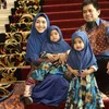 keluarga Oky Setiana Dewi