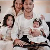 Potret Keluarga Siti Badriah Bareng Krisjiana dan 2 Anak