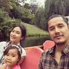 Happy Salma dan Suami