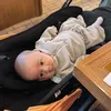 Potret Kesha Ratuliu Gendong Baby Danish