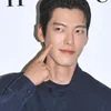 Kim Woo Bin Tunjuk Pipi