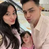 Potret Kompak Asmirandah Bareng Suami dan Anak