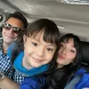 Potret Kompak Asmirandah Bareng Suami dan Anak