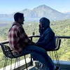 Lesti dan Rizky Billar pose berdua