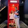 Kiky Saputri kunjungi Harry Potter