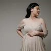 Gaun Maternity Off-Shoulder yang Anggun
