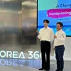 Ji Chang Wook Saat Handprinting Placement