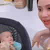 Potret Nagita Slavina dan Rafathar Kunjungi Yayasan di Bali