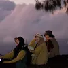 Natasha Rizky Mendaki Gunung