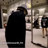 Nikita Mirzani Beli Sandal Mahal Jutaan