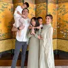 Potret OOTD Selebritis di Idul Adha