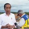 Potret Pak Bas Menteri PU yang Viral Lagi Jadi Fotografer Presiden