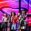 DA7 dan Slank tampil bersama.