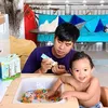 Potret Komedian Saat Mengasuh Anak