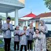 Potret Pasha Ungu Bareng 7 Anak