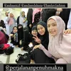 Pasha Ungu dan Adelia Wilhelmina umrah