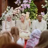 Yosika Ayumi bersama ayah dan ibunya