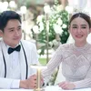 Kompak pakai putih