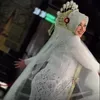 Melly Anggraini Tampil Cantik Pakai Baju Pengantin