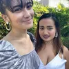 revi mariska dan lina mukherjee