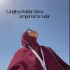 Poppy Bunga Bahagia Jalani Ibadah Haji,