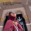 Poppy Bunga Bahagia Jalani Ibadah Haji,