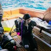 Potret Prilly Latuconsina Jadi Rescue Diver Untuk Kompetisi Red Bull Cliff Diving