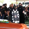 Pemakaman Almarhum Ayah Angelina Sondakh