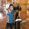 Inul dan putranya.