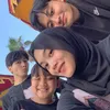 Potret Putri Delina yang Mengaku Happy Bersama Adik-Adiknya