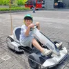 Iori Menikmati Naik Gokart Sendiri