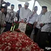 Quraish Shihab di Pemakaman Menantunya