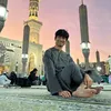 Potret Ragil Mahardika Akhirnya Bisa Umrah