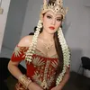 Raisa terlihat penuh pesona sebagia Srikandi