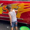 Rayyanza  Cuci Mobil McQueen