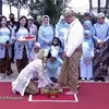 Potret Rangkaian Prosesi Adat Jawa Via Vallen dan Chevra Yolandi 