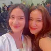 Leya Princy dan Risma Nilawati di momen wisuda
