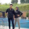 Elly Sugigi Suami Aher Muda 15 Tahun Romantis Mesra