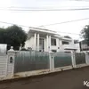 Bagian pagar depan rumah Uya Kuya