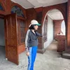 teras rumah Farida Nurhan