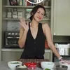 Dapur dengan Kabinet Hijau Pastel dan Sentuhan Modern
