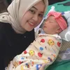 salsabillih istri aldi taher momong anak