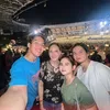 Selebritis Indonesia yang Nonton Coldplay Bareng Keluarga
