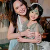 Claire makin cantik seperti sang mama