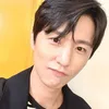 Potret Shin Dong Wook Pemeran Mantan Kekasih Song Hye Kyo di \&#039;NOW, WE ARE BREAKING UP