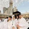 Sonny Septian saat umroh